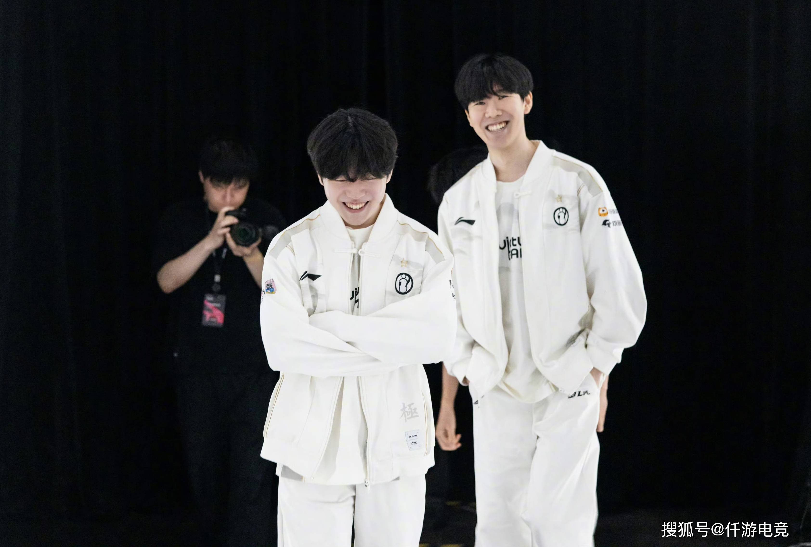 球化视角下 球化视角下