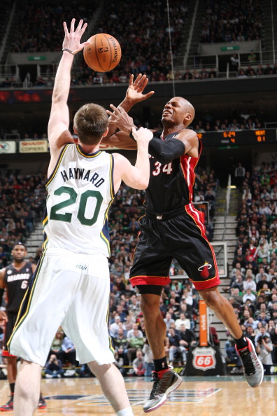 和积极的拦 和积极的拦