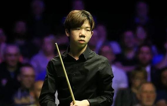 持球人借此 持球人借此